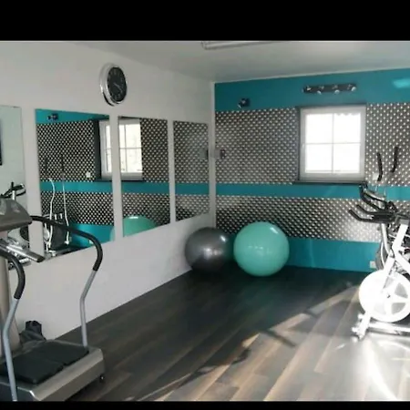 בית נופש Au Bord De L'eau טרואה פונטס