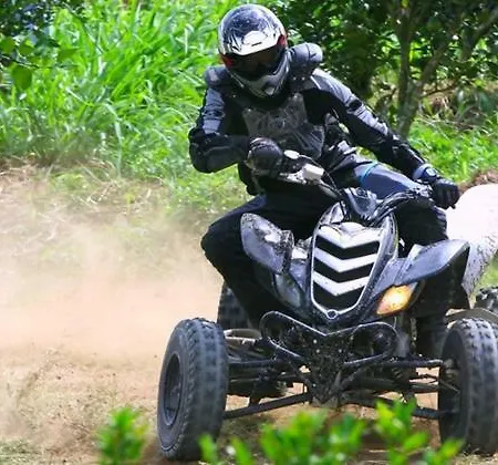 Au Bord De L'eau בית נופש *